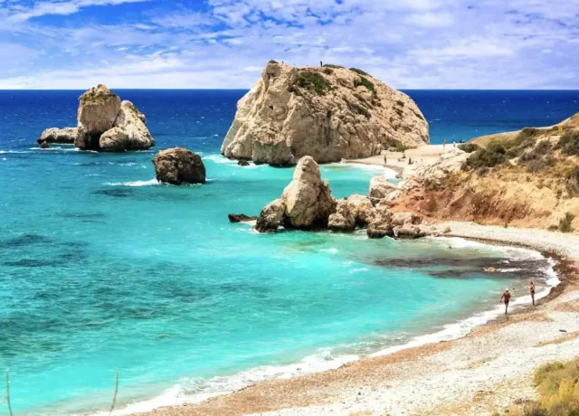 Petra-tou-Romiou-Beach-near-Paphos-Cyprus-DP